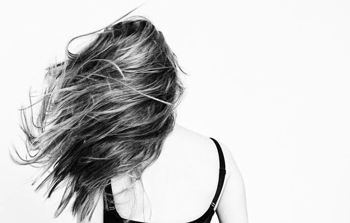 Merawat rambut dengan susu