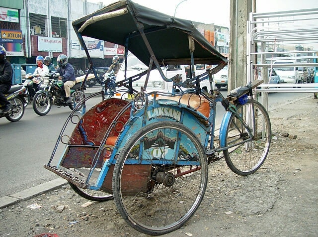 Alat transportasi tradisional becak
