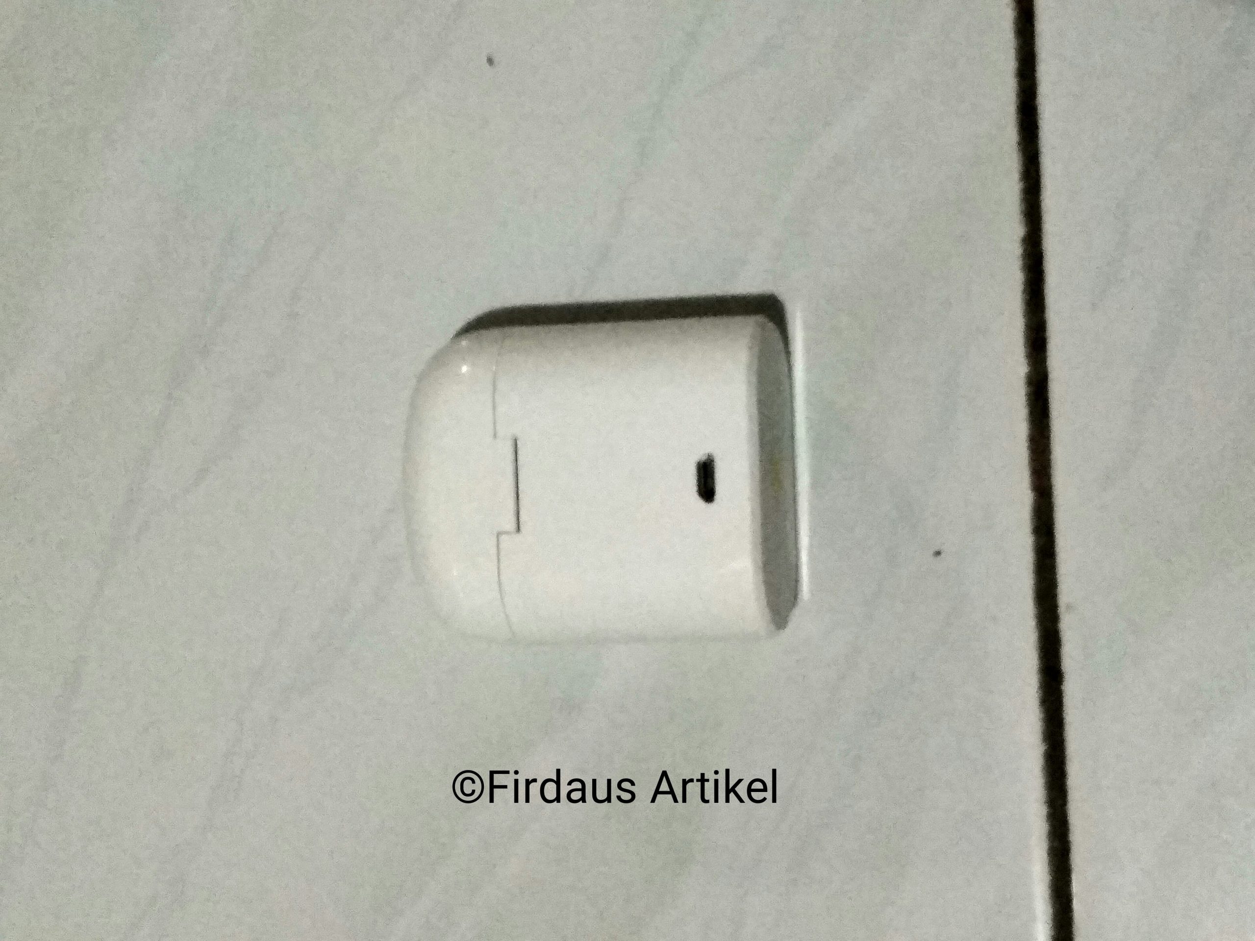 3 Cara Ngecas Headset Bluetooth, No Ribet! 5