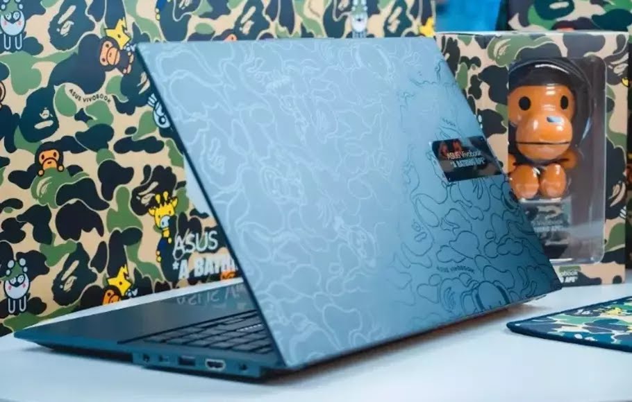 Desain Laptop BAPE yang istimewa